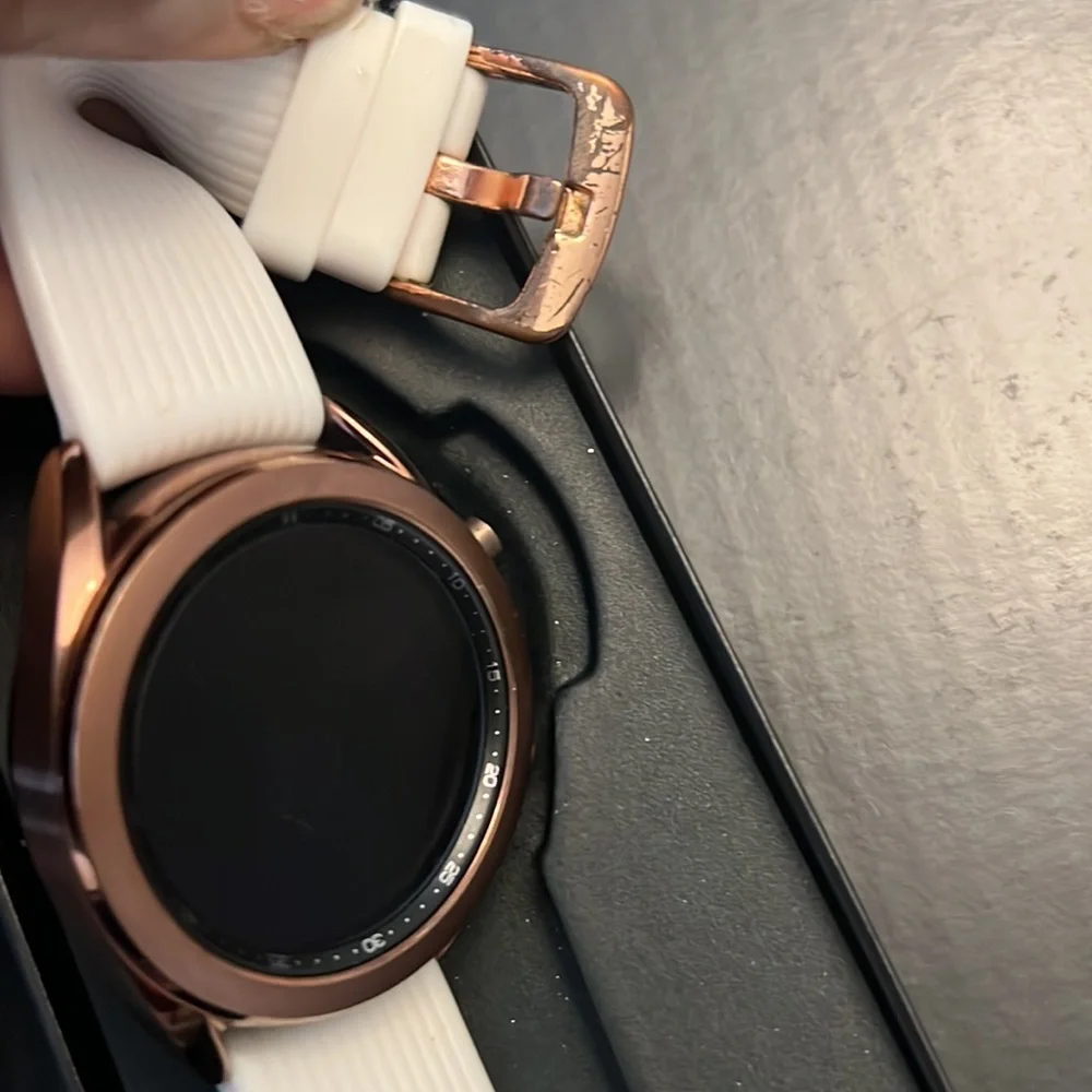 Samsung Galaxy 3 41mm W\charger and new band